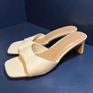 A New Day white cream 90s heeled sandals mules - W8.5